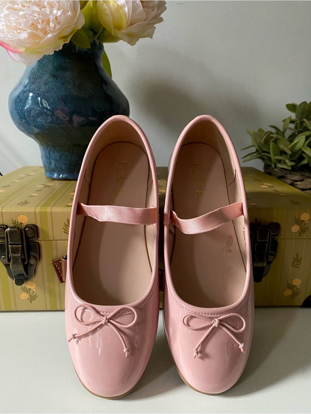 The Children's Place Pink Patent Ballet Flats with Bow Size 2